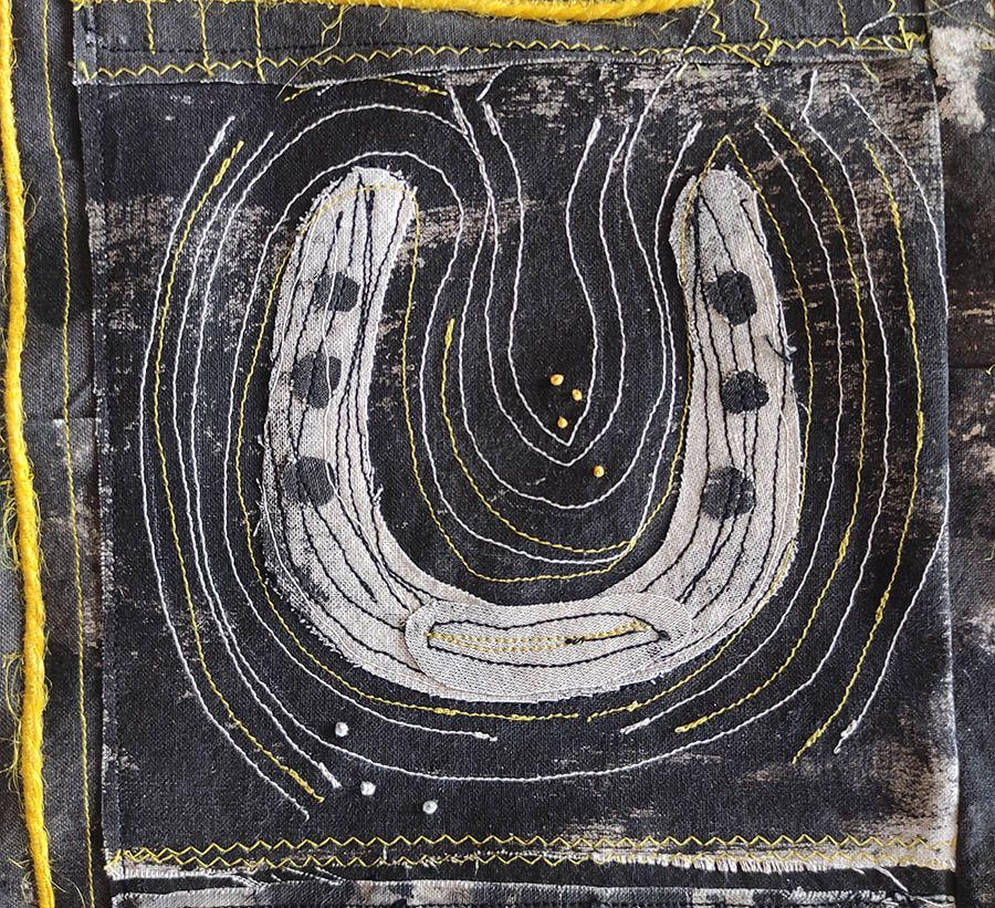 Horseshoe mimi butler